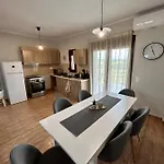 My Bright House بيت للعطل *