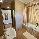 My Bright House بيت للعطل أفيتوس