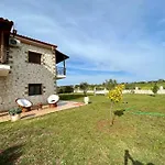 My Bright House بيت للعطل أفيتوس